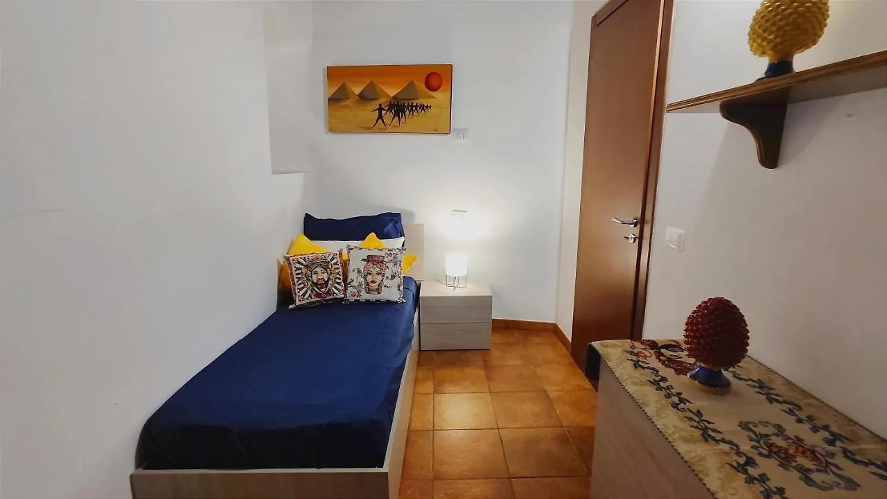 Porto Centro Storico Spiaggia Wi-Fi&Self Check-In Castellammare del Golfo Italy
